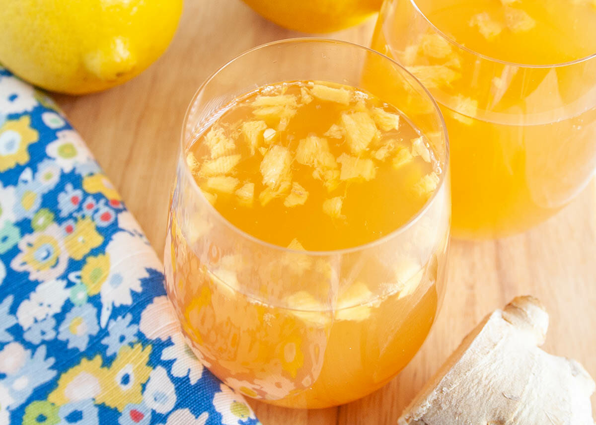 Lemon Ginger Kombucha close up.