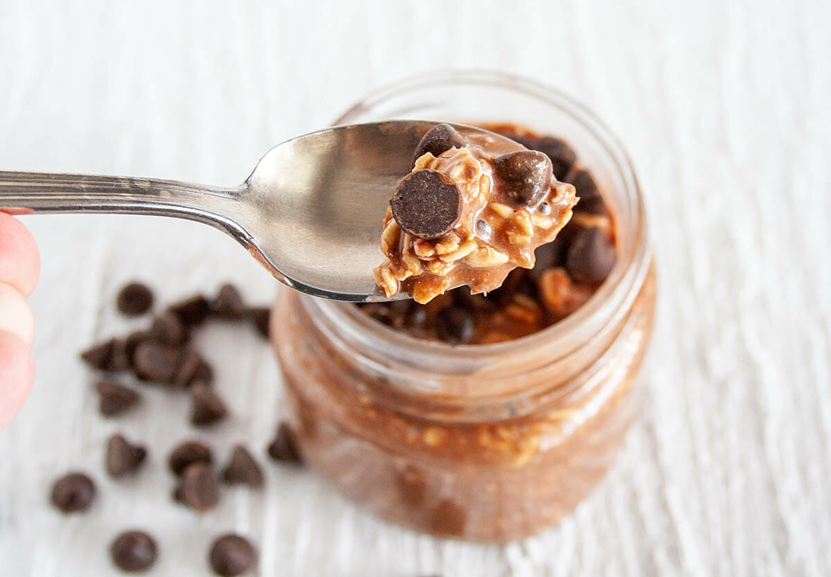 Healthy Chocolate Overnight Oats