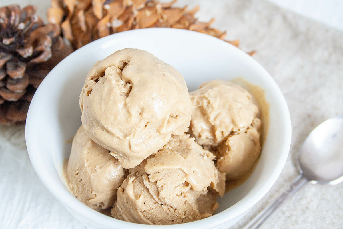 Gingerbread Ice Cream in bowl.